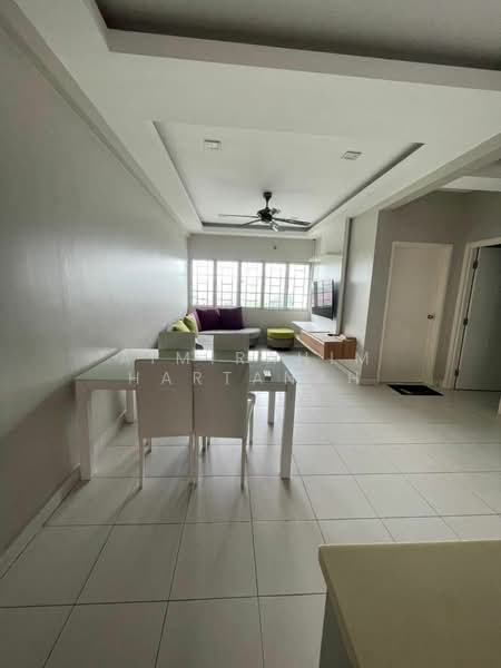 Apartment for Sale at Mewah 9 Residence - AimiRahim Hartanah - Living Room - PropertyGuru.com.my