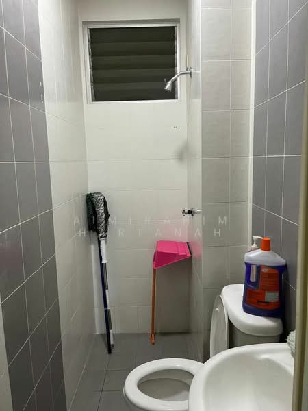 Apartment for Sale at Mewah 9 Residence - AimiRahim Hartanah - Bathroom - PropertyGuru.com.my