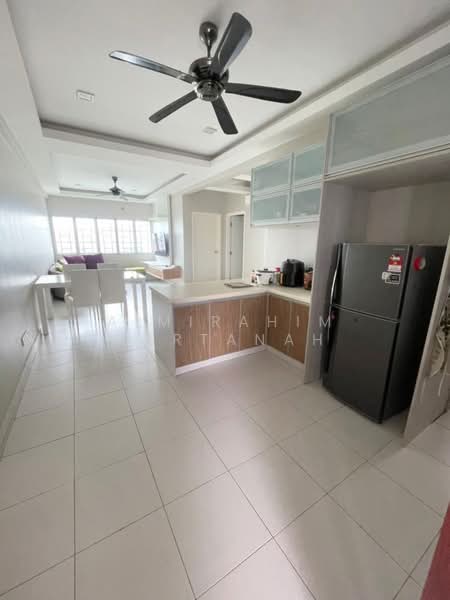 Apartment for Sale at Mewah 9 Residence - AimiRahim Hartanah - Kitchen - PropertyGuru.com.my