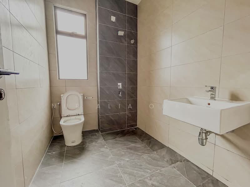 Rumah Kluster untuk Dijual di Alam Impian (Shah Alam) - Nur Alia Omar - Bathroom - PropertyGuru.com.my