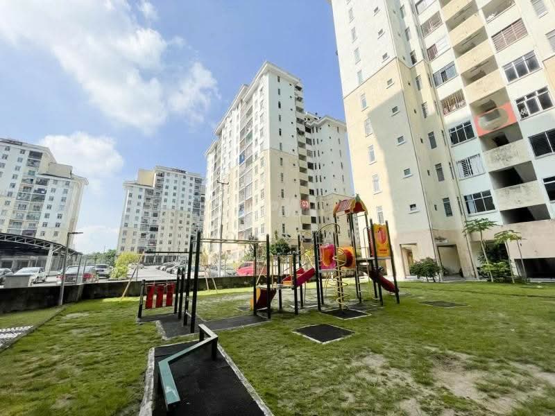 Pangsapuri untuk Disewa di Taman Larkin Idaman Plot C - Nick Kan - Exterior - PropertyGuru.com.my