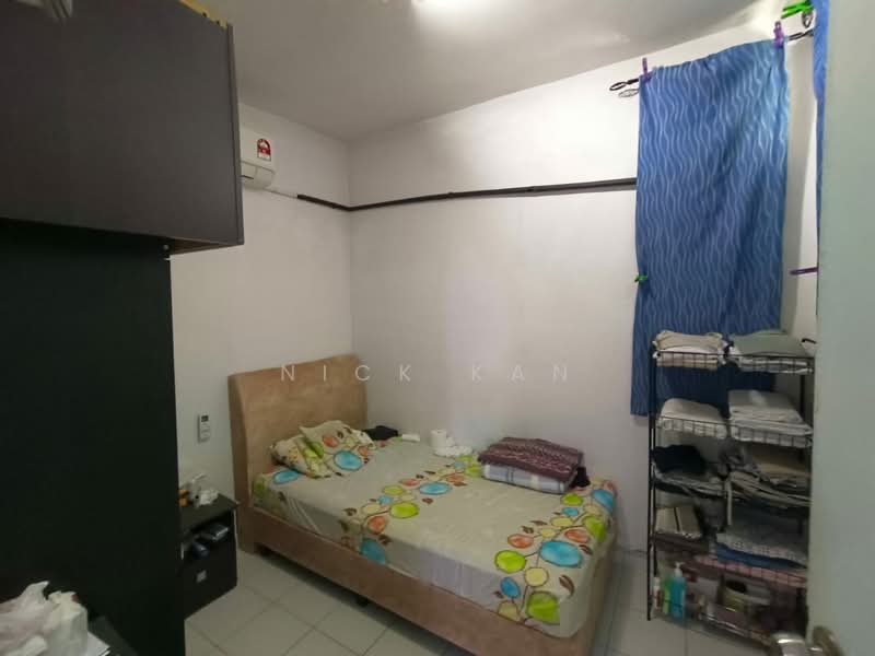 Pangsapuri untuk Disewa di Taman Larkin Idaman Plot C - Nick Kan - Bedroom - PropertyGuru.com.my
