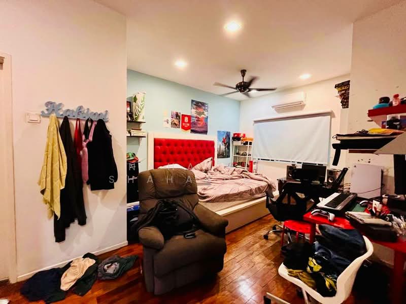 Semi-Detached House for Sale in Cahaya Spk (Shah Alam) - Nahathir Shahabudin - Bedroom - PropertyGuru.com.my