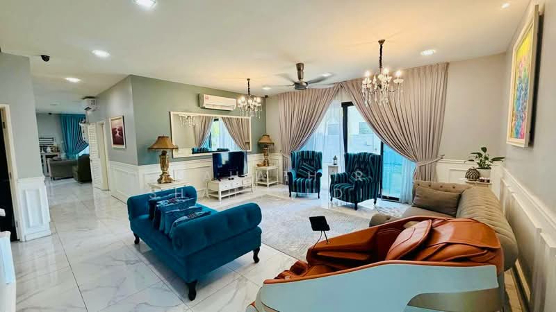 Semi-Detached House for Sale in Cahaya Spk (Shah Alam) - Nahathir Shahabudin - Living Room - PropertyGuru.com.my
