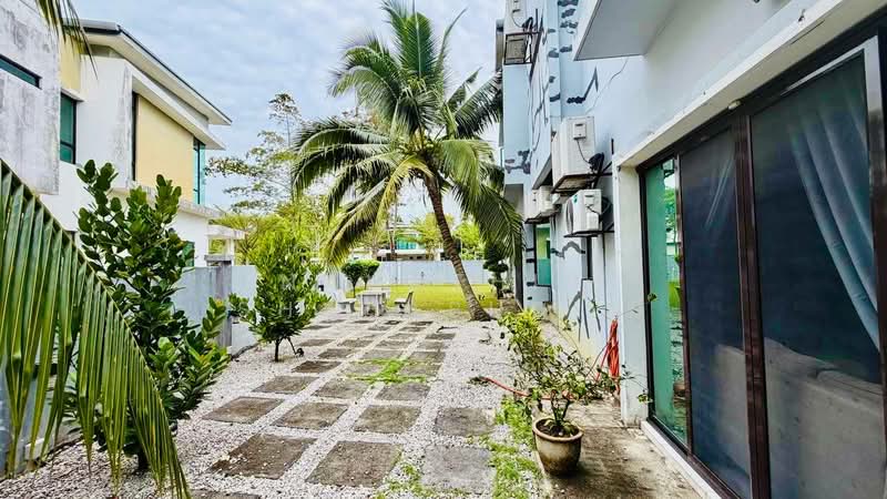 Semi-Detached House for Sale in Cahaya Spk (Shah Alam) - Nahathir Shahabudin - Exterior - PropertyGuru.com.my