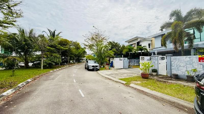 Semi-Detached House for Sale in Cahaya Spk (Shah Alam) - Nahathir Shahabudin - Exterior - PropertyGuru.com.my