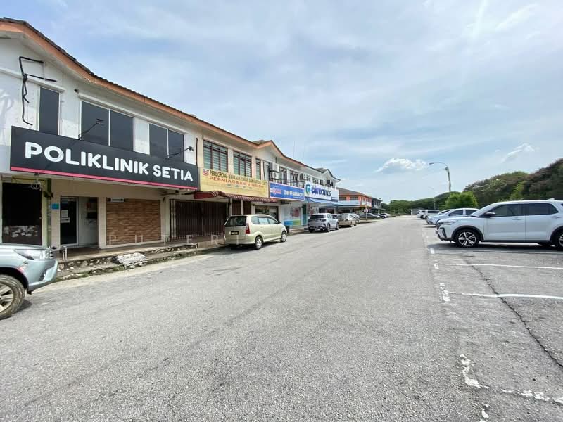 Shop for Rent in Bukit Sentosa (Rawang) - Puteri Ellysha - Exterior - PropertyGuru.com.my