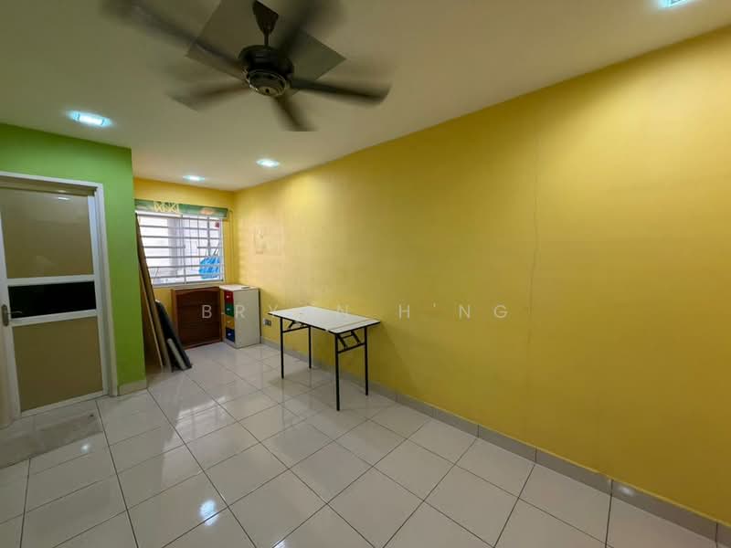 3-storey Terraced House for Sale in Relau (Bukit Jambul) - Bryan H'ng - Interior - PropertyGuru.com.my