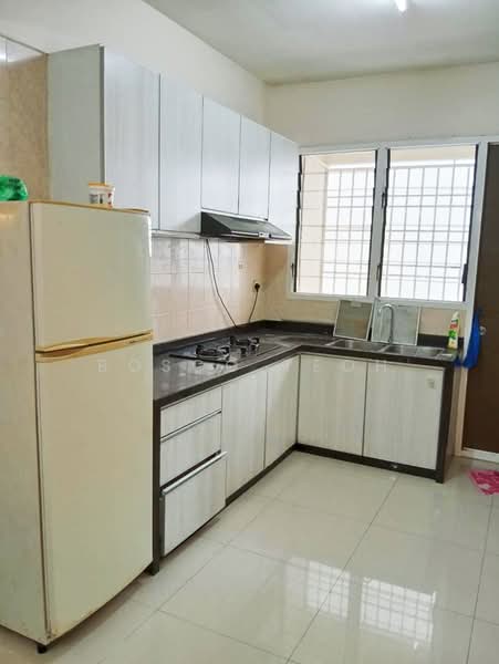 Condominium for Rent at Gurney Park Condominium - Bosco Teoh - Kitchen - PropertyGuru.com.my