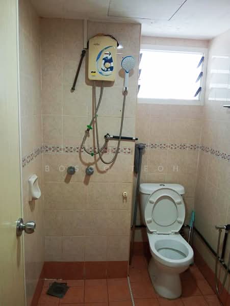 Condominium for Rent at Gurney Park Condominium - Bosco Teoh - Bathroom - PropertyGuru.com.my