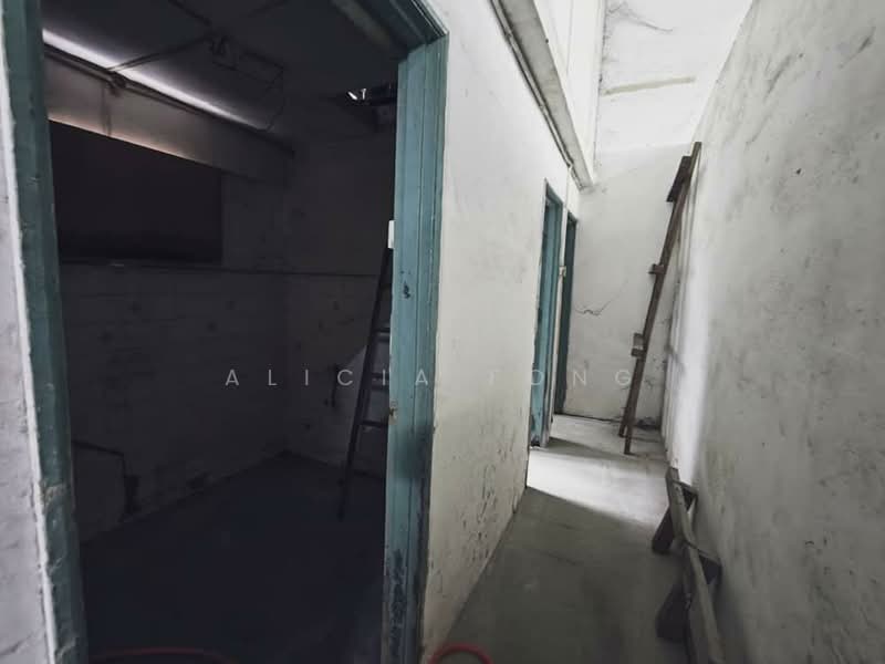 Terrace Factory for Rent in Taman Tan Sri Yaacob (Johor Bahru) - Alicia Fong - Corridor - PropertyGuru.com.my