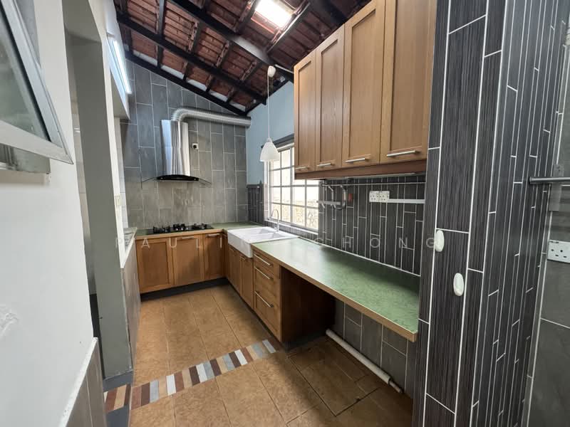 Rumah Teres 2 Tingkat untuk Disewa di Bukit Rahman Putra (Sungai Buloh) - Pauline Chong - Kitchen - PropertyGuru.com.my