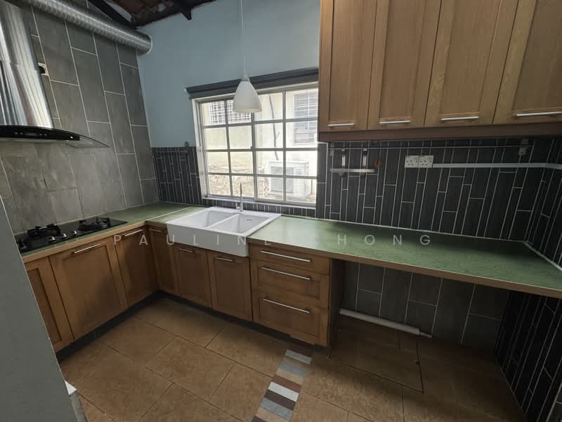 Rumah Teres 2 Tingkat untuk Disewa di Bukit Rahman Putra (Sungai Buloh) - Pauline Chong - Kitchen - PropertyGuru.com.my