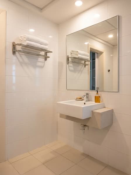 Servis Apartment untuk Disewa di Solaris Dutamas - Kamal Kamaruddin - Bathroom - PropertyGuru.com.my