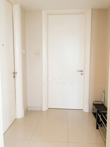 Servis Apartment untuk Disewa di Solaris Dutamas - Kamal Kamaruddin - Entrance - PropertyGuru.com.my
