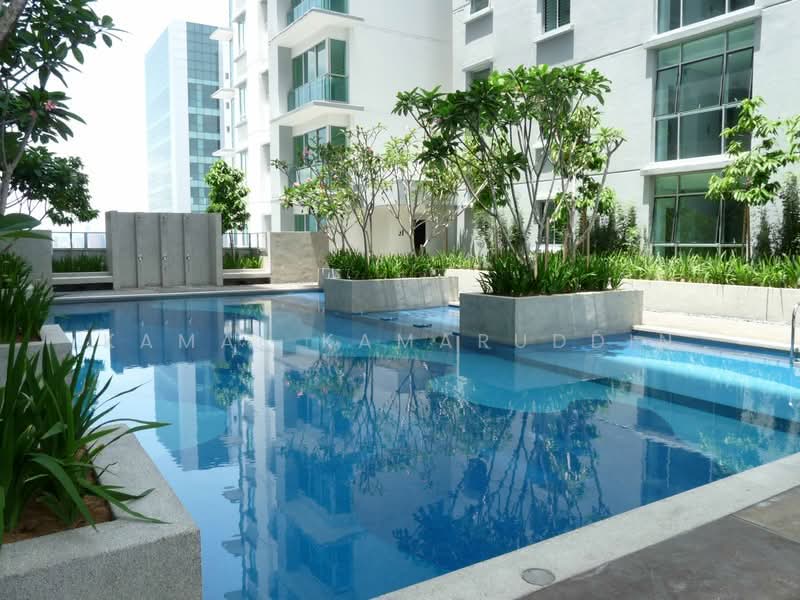 Servis Apartment untuk Disewa di Solaris Dutamas - Kamal Kamaruddin - Pool - PropertyGuru.com.my