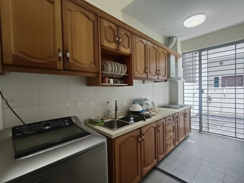 Cluster House for Sale in Bandar Parklands (Klang) - Kho Daniel - Kitchen - PropertyGuru.com.my
