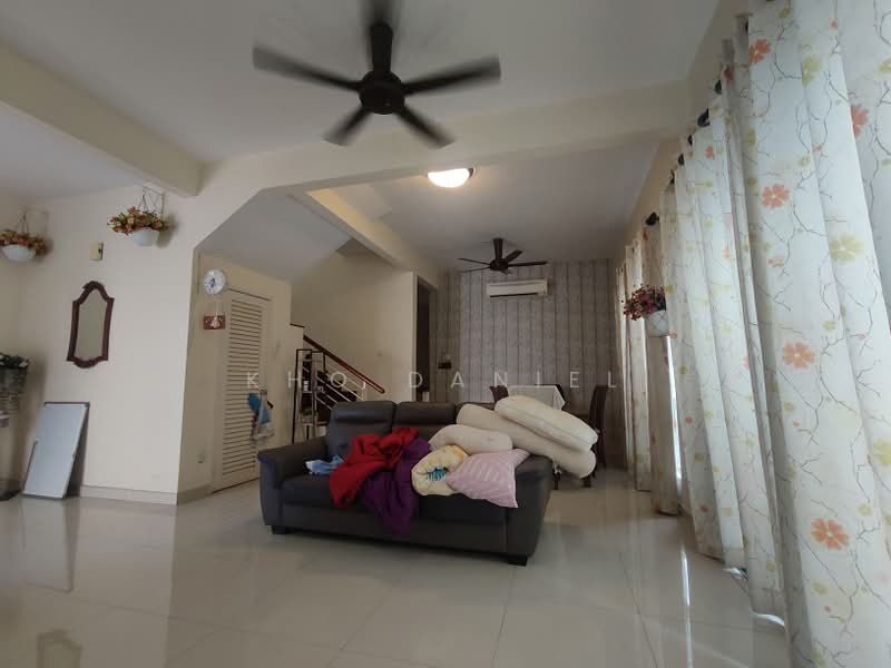 Cluster House for Sale in Bandar Parklands (Klang) - Kho Daniel - Living Room - PropertyGuru.com.my