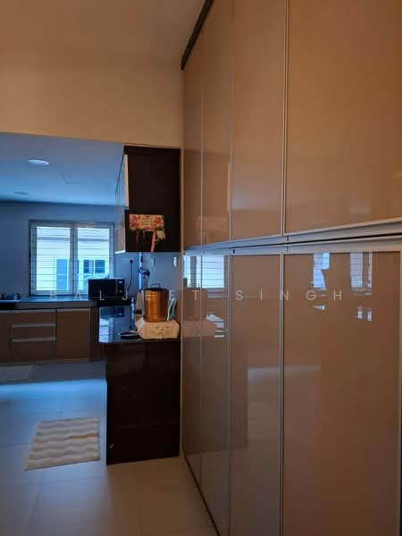 Rumah Teres 2-Tingkat untuk Dijual di Kota Kemuning (Shah Alam) - Baljeet Singh - Kitchen - PropertyGuru.com.my