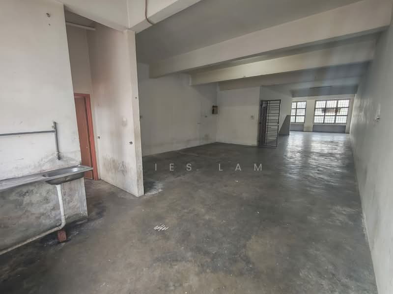 Kedai untuk Disewa di Taman Desa Cemerlang (Ulu Tiram) - Aries Lam - PropertyGuru.com.my