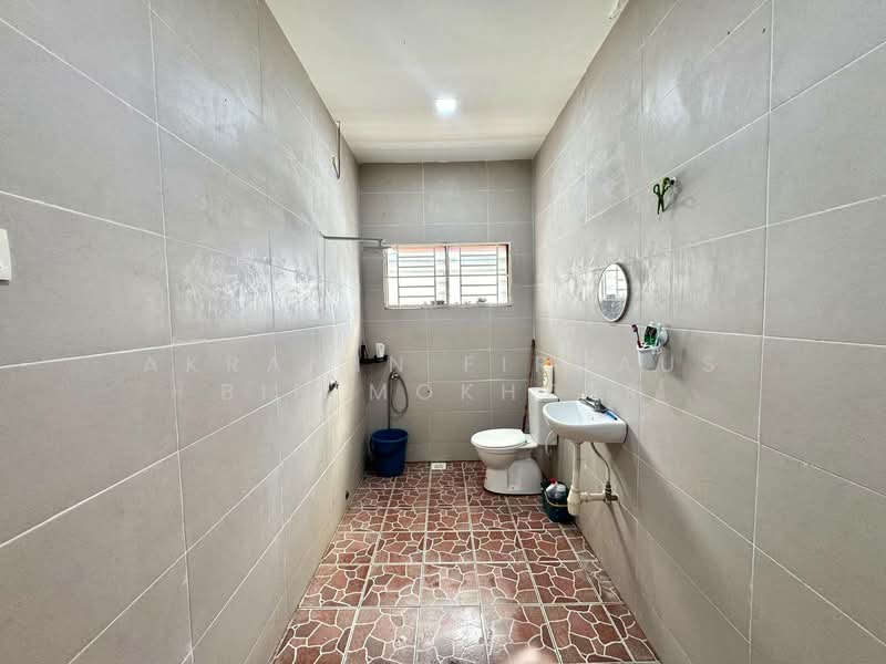 Bungalow for Sale in Seri Kembangan (Selangor) - Akramin Firdaus Bin Mokhtar - PropertyGuru.com.my