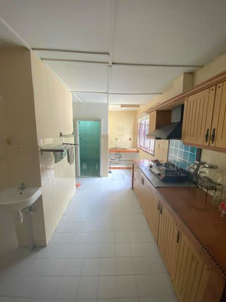 Rumah Teres 2.5 Tingkat untuk Dijual di Gasing Indah (Petaling Jaya) - Henrick Tan - Kitchen - PropertyGuru.com.my
