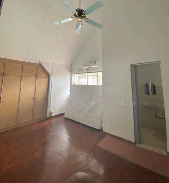 Rumah Teres 2.5 Tingkat untuk Dijual di Gasing Indah (Petaling Jaya) - Henrick Tan - Bedroom - PropertyGuru.com.my