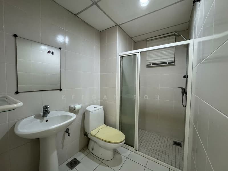 Kondominium untuk Disewa di Kiaramas Cendana - Keegan Soh - Bathroom - PropertyGuru.com.my