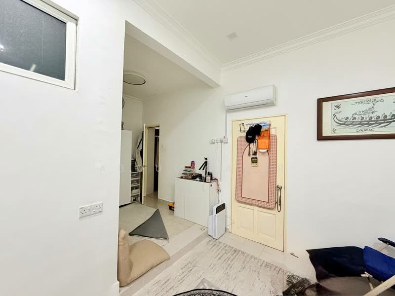 Bungalow for Sale in Bandar Putra Permai (Seri Kembangan) - Abdul Qadir - PropertyGuru.com.my