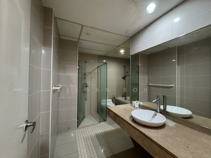 Kondominium untuk Disewa di Kiaramas Cendana - Keegan Soh - Bathroom - PropertyGuru.com.my
