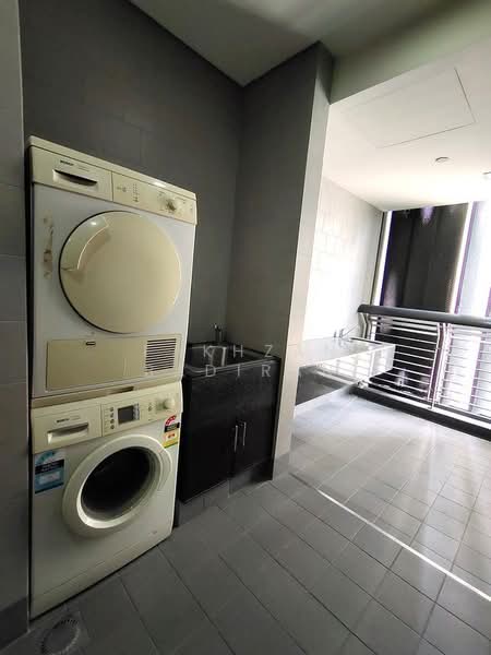 Kondominium untuk Disewa di The Binjai on the Park - Fakhzan Badiran - Balcony - PropertyGuru.com.my