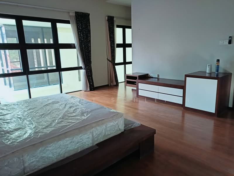Rumah Banglo untuk Dijual di Bukit Gita Bayu (Seri Kembangan) - Helmut Schleich - PropertyGuru.com.my