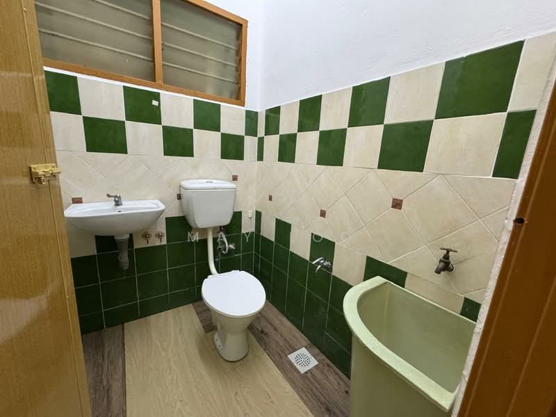 2.5-storey Terraced House for Sale in Panorama Lapangan Perdana (Ipoh) - May Loo - Bathroom - PropertyGuru.com.my