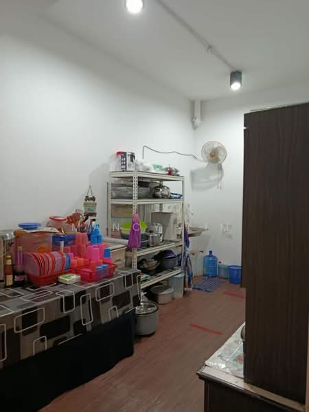 Kedai / Pejabat untuk Dijual di Taman Perling (Perling) - Mancy Lim - Kitchen - PropertyGuru.com.my