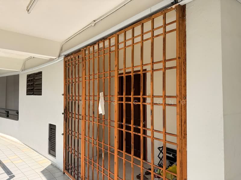 Pangsapuri untuk Dijual di Seri Mutiara Apartment - Fu Heng Chong - Exterior - PropertyGuru.com.my