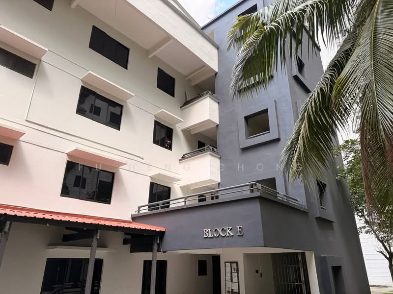 Pangsapuri untuk Dijual di Seri Mutiara Apartment - Fu Heng Chong - Exterior - PropertyGuru.com.my