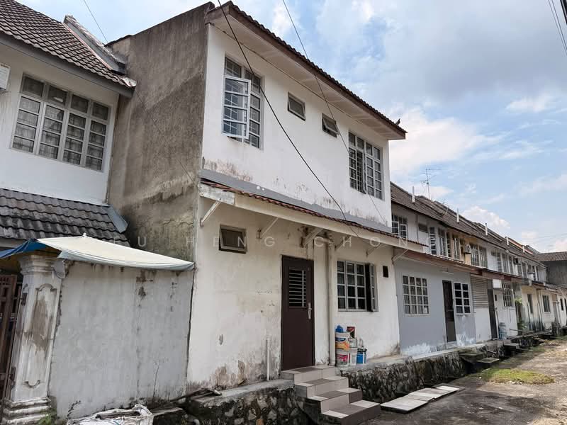 2-storey Terraced House for Sale in Bandar Baru Uda (Johor Bahru) - Fu Heng Chong - Exterior - PropertyGuru.com.my