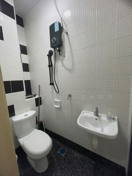 Service Residence for Rent at The Sky Executive Suites - Jameson Choo - Bathroom - PropertyGuru.com.my