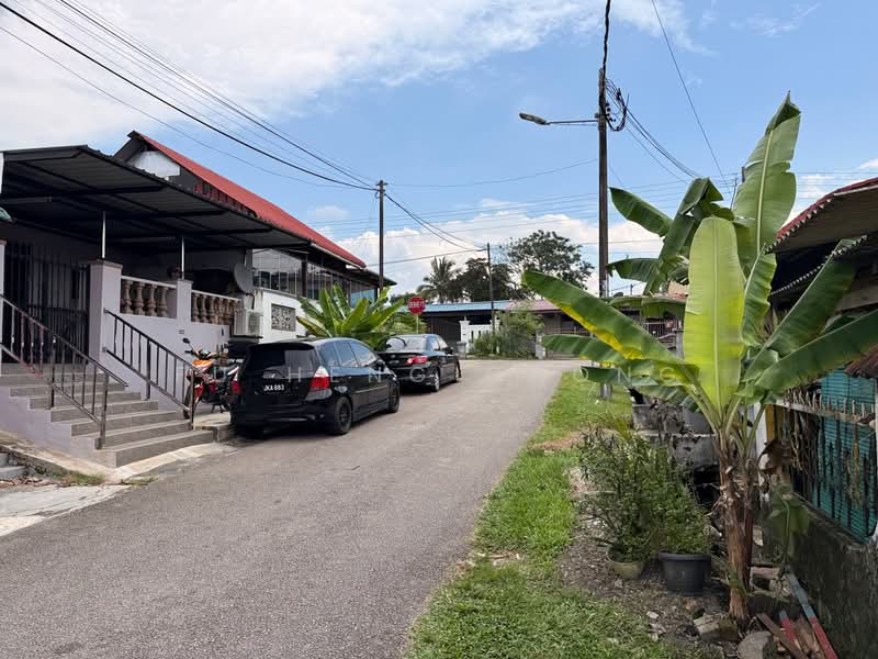 Rumah Teres 1 Tingkat untuk Dijual di Taman Dahlia (Tampoi) - Fu Heng Chong - Exterior - PropertyGuru.com.my