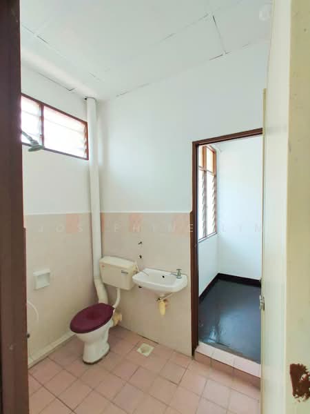 Rumah Teres 2 Tingkat untuk Dijual di Taman Bukit Minyak Indah (Bukit Minyak) - Josephine Lim - Bathroom - PropertyGuru.com.my