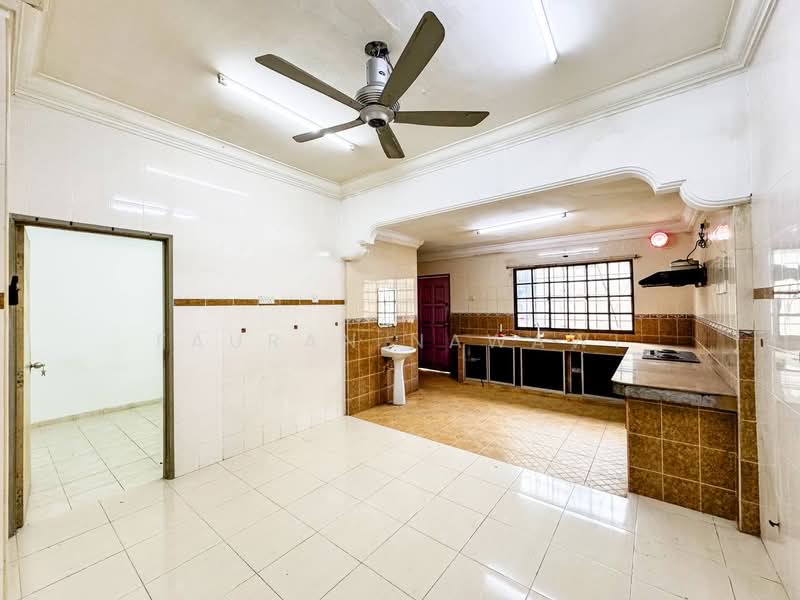 2-storey Terraced House for Sale in Sungai Buloh (Selangor) - Fauran Nawawi - PropertyGuru.com.my