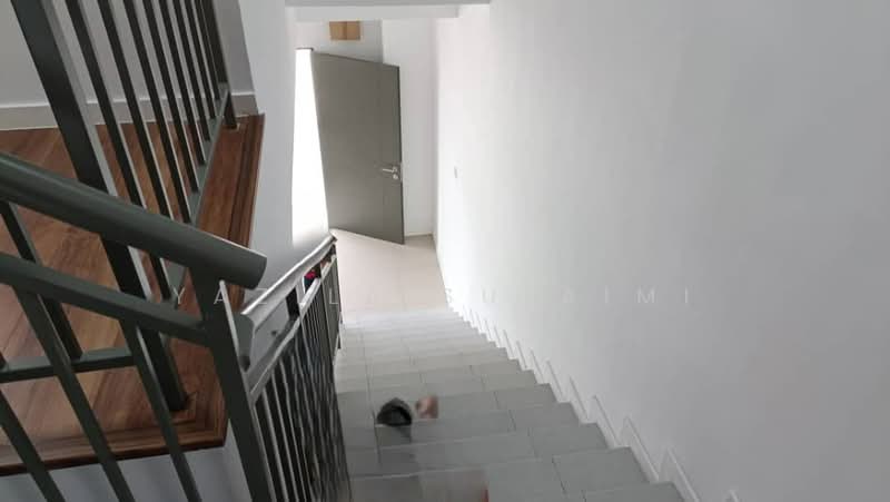 Rumah Teres 2 Tingkat untuk Disewa di Shah Alam (Selangor) - Yazila Sulaimi - Corridor - PropertyGuru.com.my