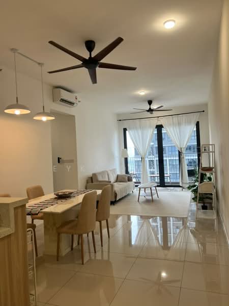 Servis Apartment untuk Disewa di Sunway Belfield - Eyka Omar - Living Room - PropertyGuru.com.my