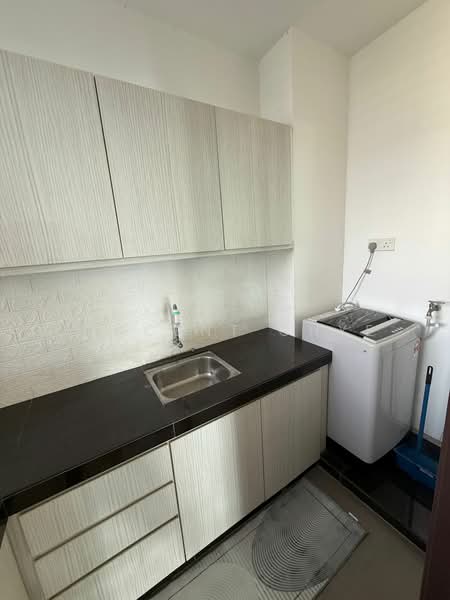 Servis Apartment untuk Disewa di SkyVille 8 @ Benteng 8 - Vincent Chye - PropertyGuru.com.my