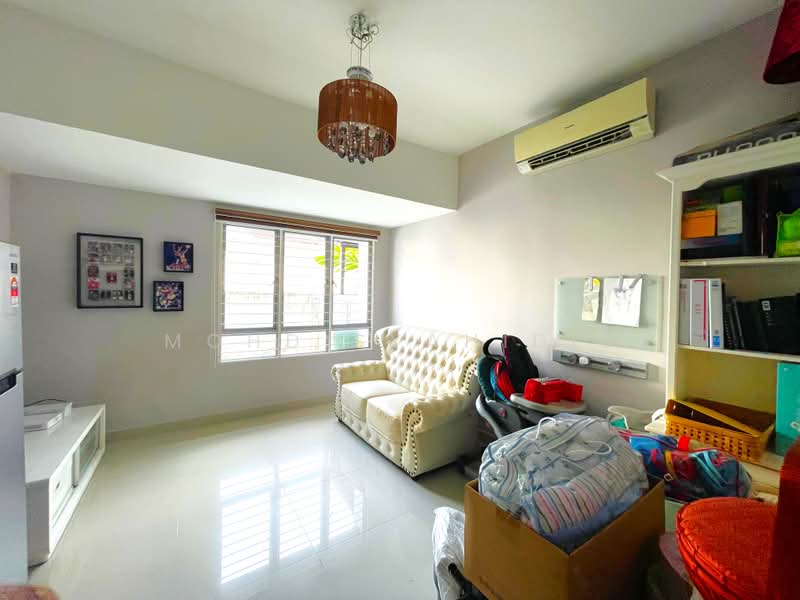 Rumah Teres 2.5 Tingkat untuk Dijual di Sering Ukay (Ampang) - Mohd Syahidie - Living Room - PropertyGuru.com.my