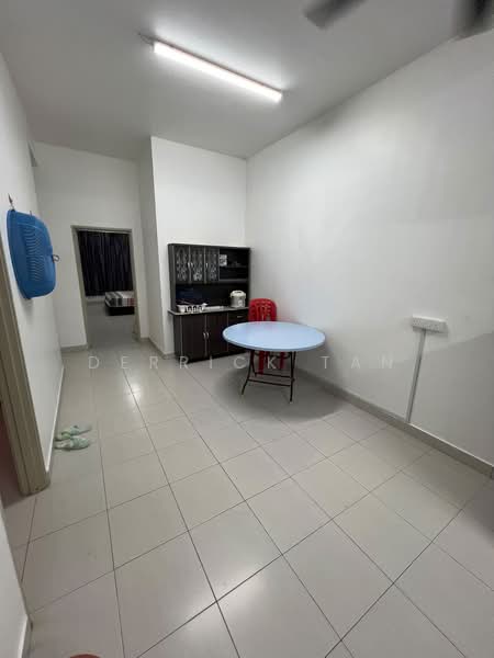 1-storey Terraced House for Rent in Bandar Putra (Kulai) - Derrick Tan - Dining space - PropertyGuru.com.my