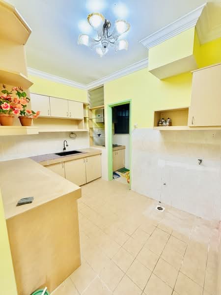Pangsapuri untuk Disewa di Desaminium Rimba - Erin Yusof - Kitchen - PropertyGuru.com.my