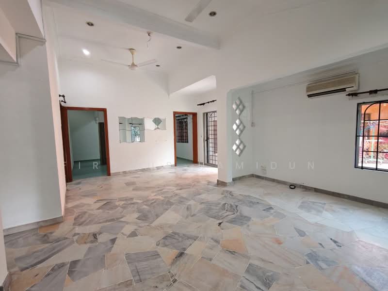 1.5-storey Terraced House for Sale in Shah Alam (Selangor) - Firdaus Hamidun - PropertyGuru.com.my