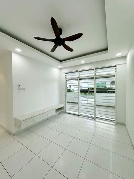 Servis Apartment untuk Dijual di Bsp Skypark - Jerrick Foo - Living Room - PropertyGuru.com.my