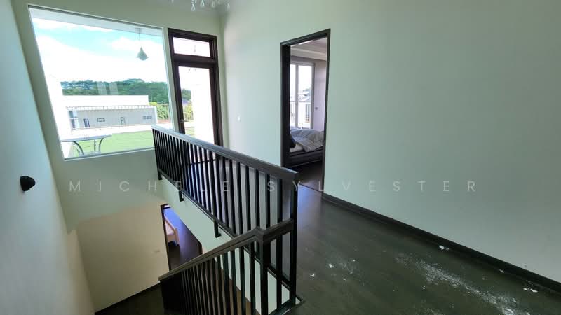 Rumah Kluster untuk Dijual di Setia Tropika (Johor Bahru) - Michele Sylvester - Corridor - PropertyGuru.com.my